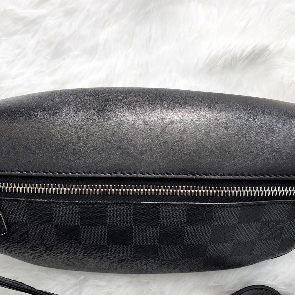 Louis Vuitton Damier Graphite Campus Bumbag Black Preloved - Picture 6 of 10